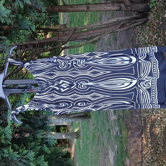 White House Black Market Blue and White Spaghetti Strap Sundress Sz Medium - Picture 11 of 13